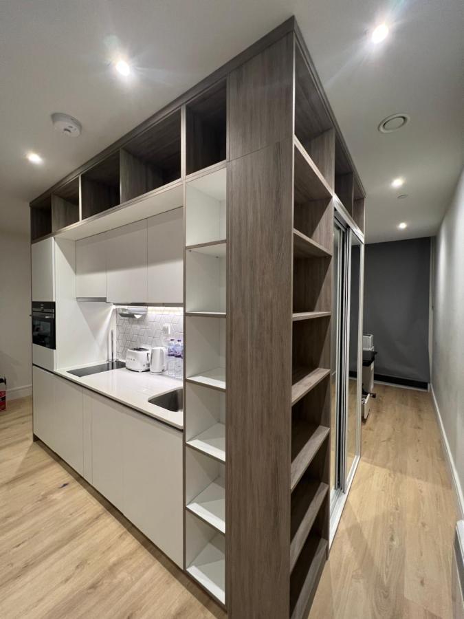 London Heathrow Airport Apartment Voyager House Terminal 12345 - Ev Electric And Parking Available Hillingdon Extérieur photo