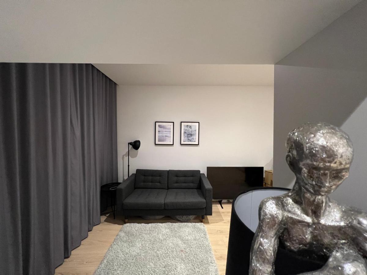 London Heathrow Airport Apartment Voyager House Terminal 12345 - Ev Electric And Parking Available Hillingdon Extérieur photo